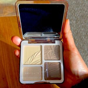 Judyddoll contour pallet and brushes